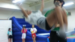 箕面教室　宙返り_1913